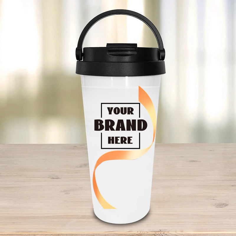 Portable mug with handheld on the lid.